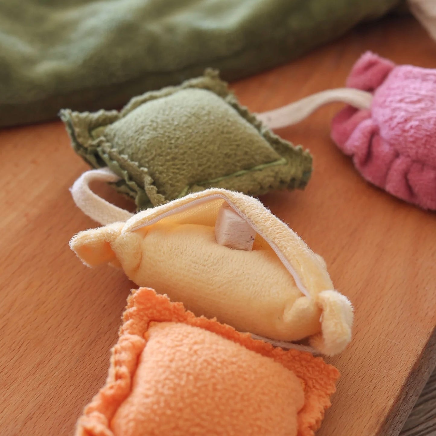 Ravioli Nosework Toy