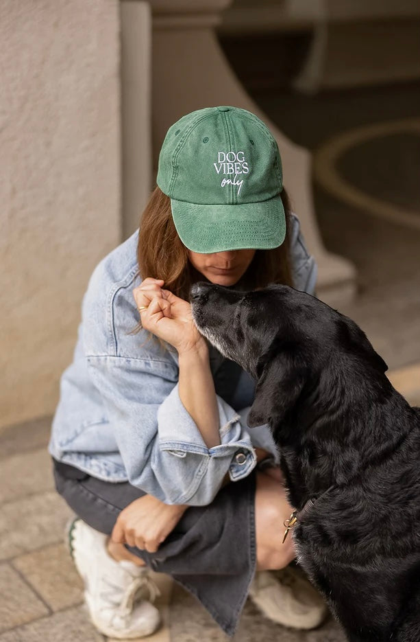 DOG VIBES ONLY CAP VINTAGE GREEN