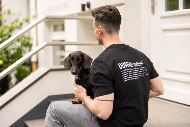 DOGDAD (NOUN) T-SHIRT black