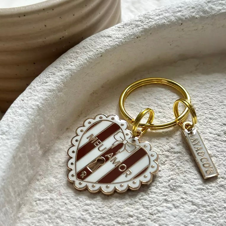 Meu Amor Marron – Personalized Brass Dog ID Tag