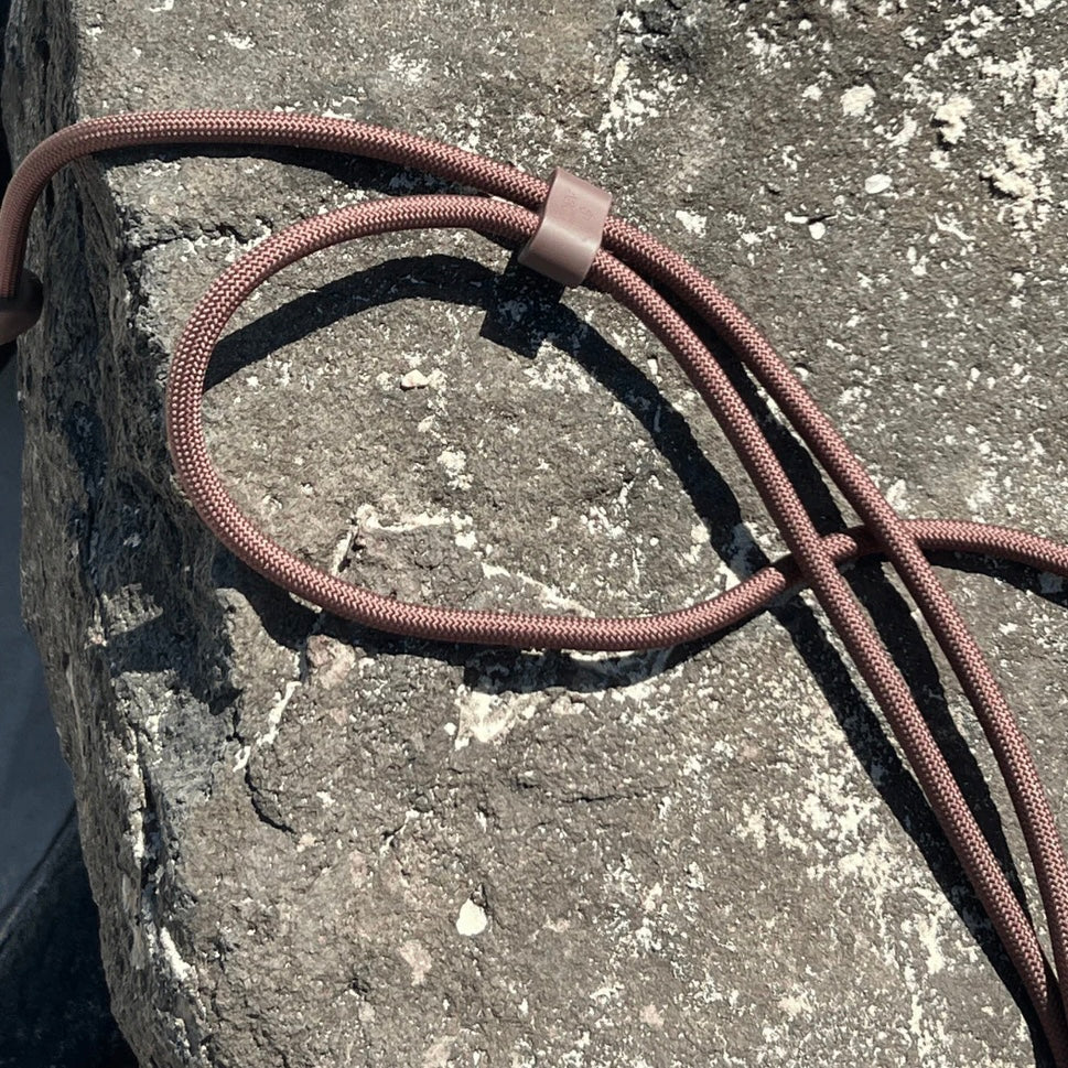 Hands-Free Lead Brown