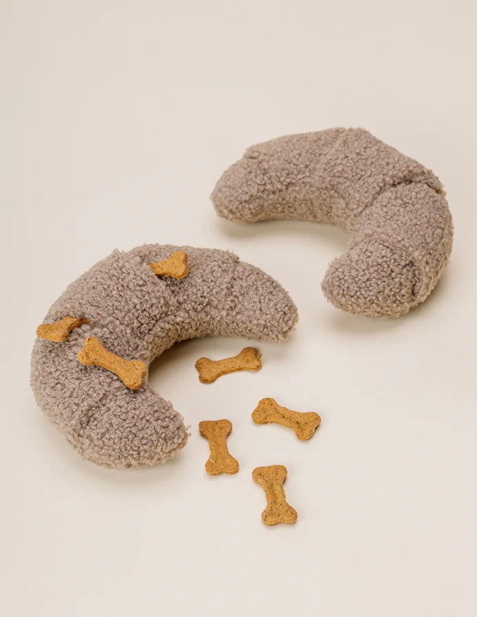 Enrichment plush dog toy CROISSANT