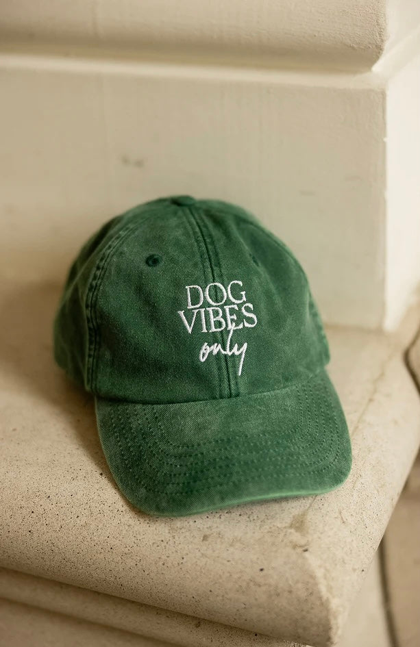 DOG VIBES ONLY CAP VINTAGE GREEN