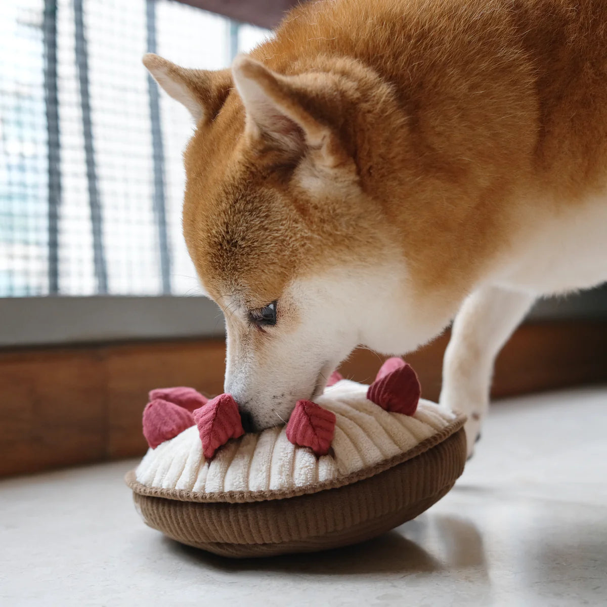 BERRY PIE Sniff toy